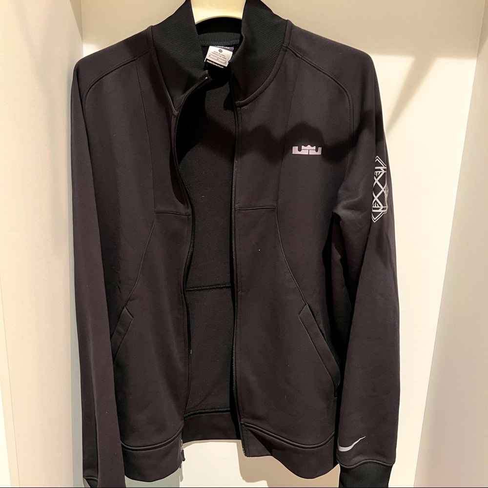 Nike thermafit black zip up - LeBron